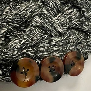 J CREW Women’s Brim Beanie w/ Buttons